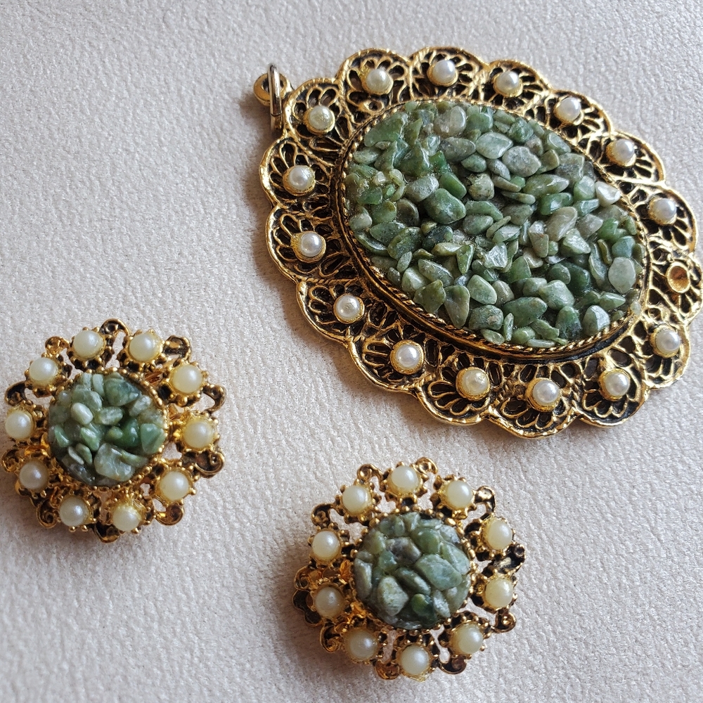 Unique Vintage Set Pendant with earrings